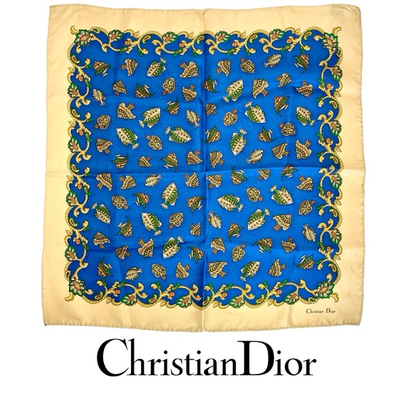 Like this post to be notified when I’m live! 💕🫶🏻 - Picture 12 of 12